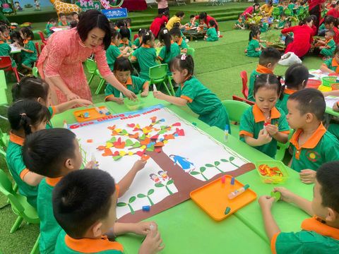 HOẠT ĐỘNG TRẢI NGHIỆM CỦA CÁC BÉ TRƯỜNG MẦM NON NOONG BUA CHÀO MỪNG NGÀY 20/11