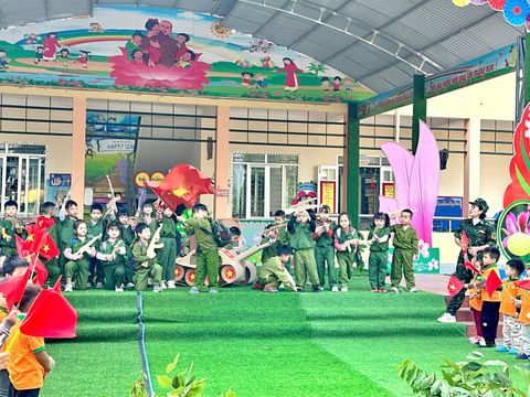 CÁC HOẠT ĐỘNG CHÀO MỪNG NGÀY 22/12 CỦA CÔ VÀ TRÒ TRƯỜNG MẦM NON NOONG BUA