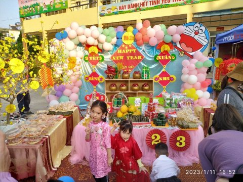 Ảnh hoạt động: TRƯỜNG MẦM NON NOONG BUA TỔ CHỨC CHƯƠNG TRÌNH TRẢI NGHIỆM “HỘI CHỢ XUÂN” CHO BÉ