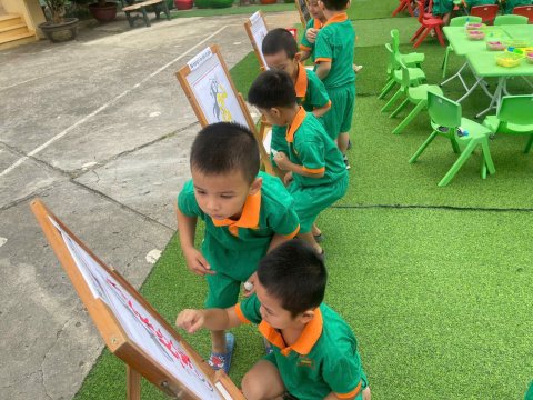 Ảnh hoạt động: HOẠT ĐỘNG TRẢI NGHIỆM CỦA CÁC BÉ TRƯỜNG MẦM NON NOONG BUA CHÀO MỪNG NGÀY 20/11