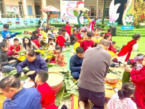 Ảnh hoạt động: RỘN RÀNG HOẠT ĐỘNG TRẢI NGHIỆM "GÓI BÁNH CHƯNG, CHÀO XUÂN BÍNH NGỌ" TẠI TRƯỜNG MẦM NON NOONG BUA