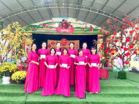 Ảnh hoạt động: RỘN RÀNG HOẠT ĐỘNG TRẢI NGHIỆM "GÓI BÁNH CHƯNG, CHÀO XUÂN BÍNH NGỌ" TẠI TRƯỜNG MẦM NON NOONG BUA
