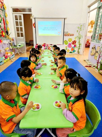 Ảnh hoạt động: RỘN RÀNG TRẢI NGHIỆM LÀM BÁNH CHÀO MỪNG NGÀY 8/3 CỦA CÁC BÉ TRƯỜNG MẦM NON NOONG BUA