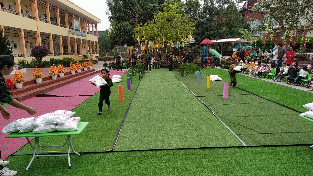 Ảnh trong bài: HOẠT ĐỘNG TRẢI NGHIỆM “ BÉ TẬP LÀM CHIẾN SỸ” CỦA TRƯỜNG MẦM NON NOONG BUA.
