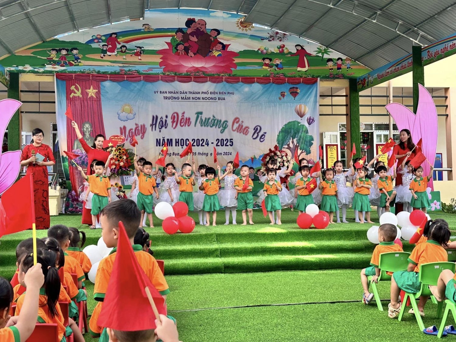 Ảnh trong bài: TƯNG BỪNG “NGÀY HỘI ĐẾN TRƯỜNG CỦA BÉ” NĂM HỌC 2024-2025 CỦA CÁC BÉ TRƯỜNG MẦM NON NOONG BUA