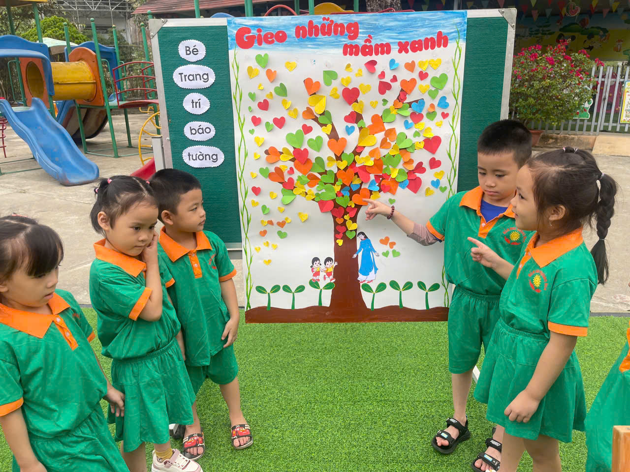 Ảnh trong bài: HOẠT ĐỘNG TRẢI NGHIỆM CỦA CÁC BÉ TRƯỜNG MẦM NON NOONG BUA CHÀO MỪNG NGÀY 20/11