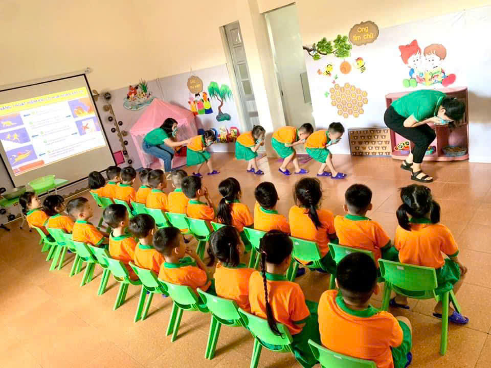 Ảnh trong bài: TẬP HUẤN CÔNG TÁC PHÒNG CHÁY CHỮA CHÁY TẠI TRƯỜNG MẦM NON NOONG BUA, NĂM HỌC 2024 - 2025