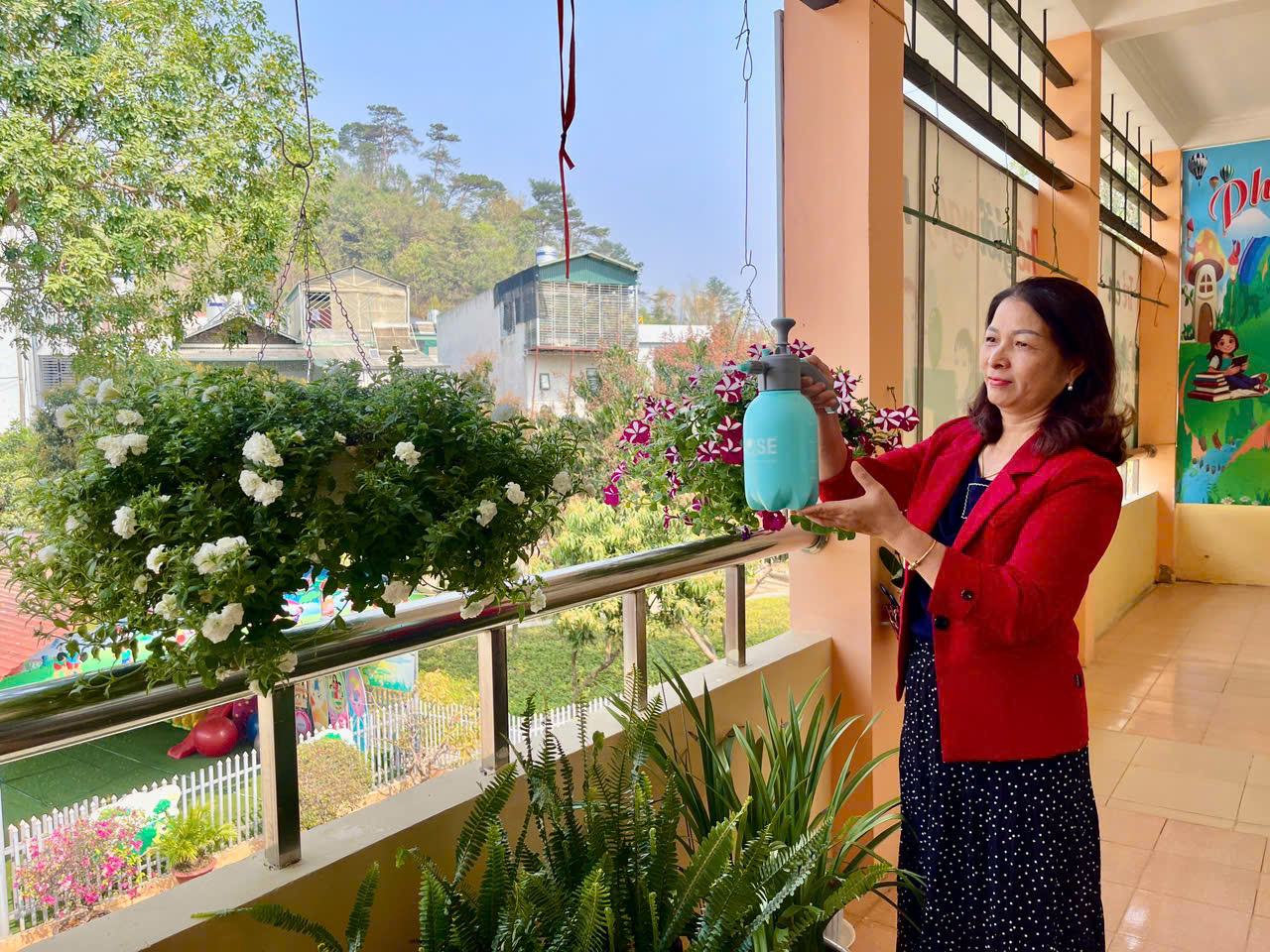 Ảnh trong bài: CÔNG TÁC TÔN TẠO, XÂY DỰNG CẢNH QUAN MÔI TRƯỜNG DUY TRÌ TRƯỜNG ĐẠT CHUẨN QUỐC GIA MỨC ĐỘ 2 - TRƯỜNG KIỂM ĐỊNH CHẤT LƯỢNG GIÁO DỤC CẤP ĐỘ 3 TẠI TRƯỜNG MẦM NON NOONG BUA NĂM HỌC 2024 – 2025