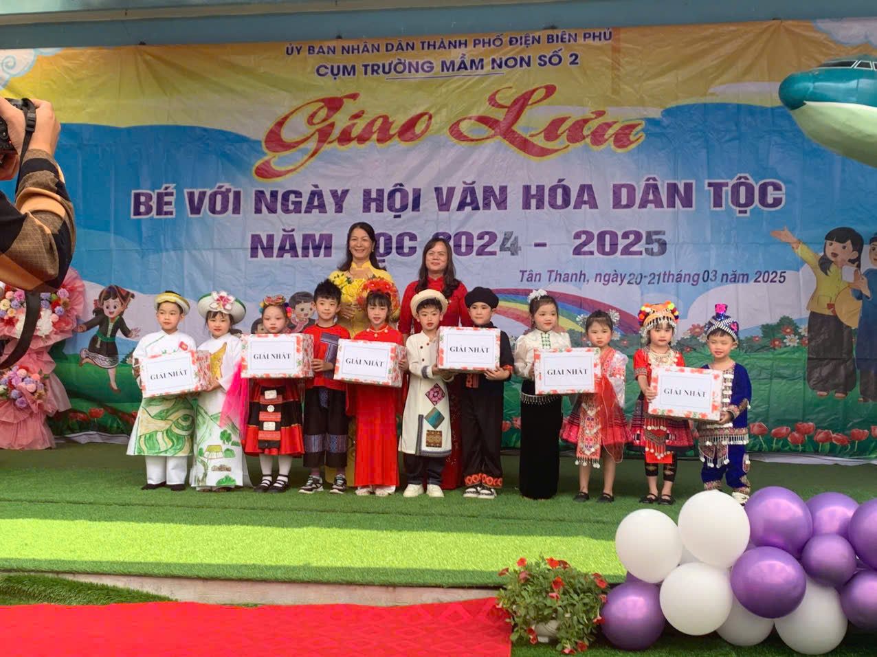 Ảnh trong bài: TRƯỜNG MẦM NON NOONG BUA THAM GIA GIAO LƯU “BÉ VỚI NGÀY HỘI VĂN HOÁ CÁC DÂN TỘC” CẤP CỤM NĂM HỌC 2024-2025