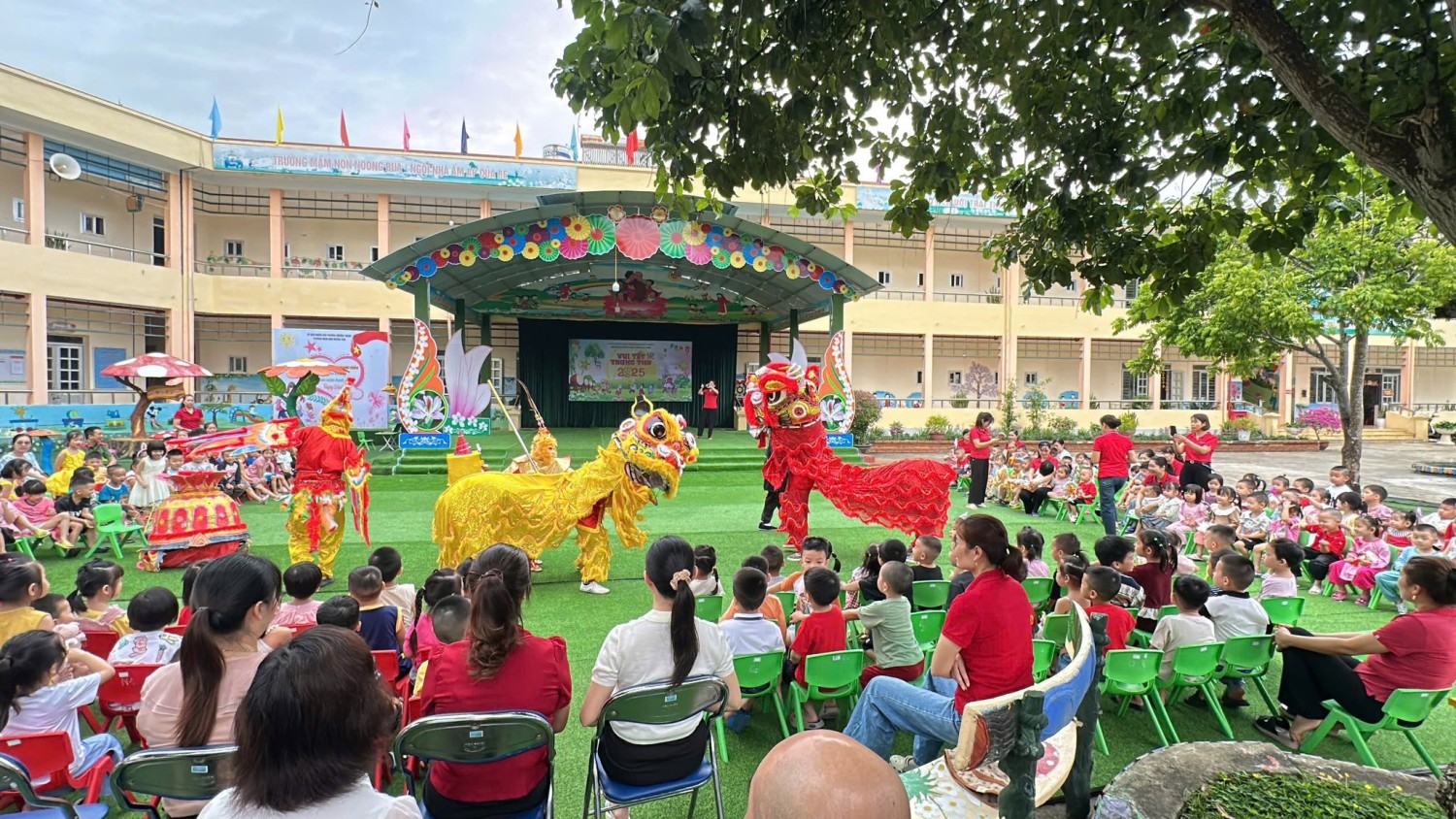 Ảnh trong bài: VUI HỘI TRĂNG RẰM – TRỌN VẸN YÊU THƯƠNG TẠI TRƯỜNG MẦM NON NOONG BUA