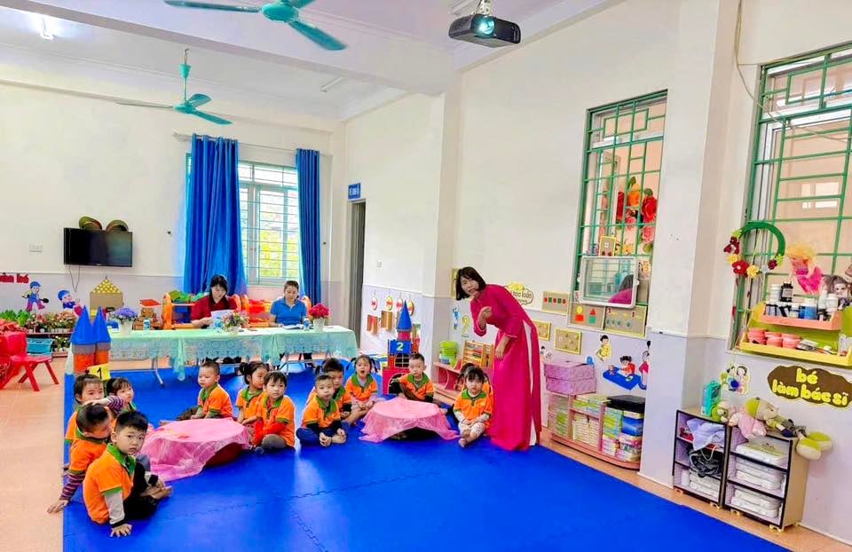 Ảnh trong bài: TRƯỜNG MẦM NON NOONG BUA TỔ CHỨC THÀNH CÔNG HỘI THI GIÁO VIÊN DẠY GIỎI CẤP TRƯỜNG NĂM HỌC 2025-2026