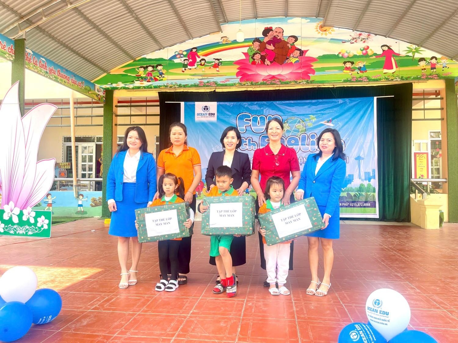 Ảnh trong bài: Trường Mầm non Noong Bua phối hợp với Trung tâm Anh ngữ Ocean Edu tổ chức chương trình “Giao lưu Tiếng Anh cho trẻ mẫu giáo”