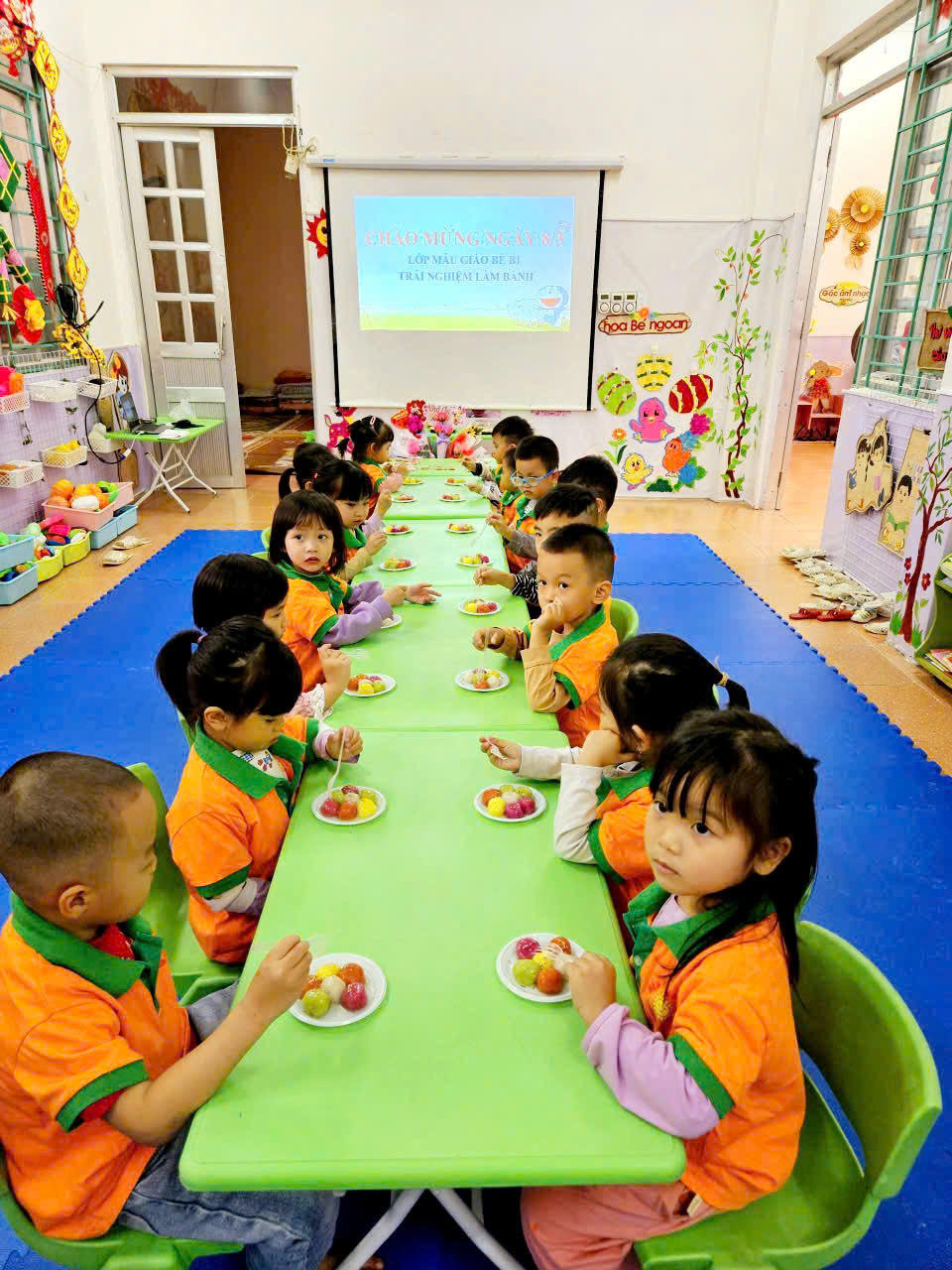 Ảnh trong bài: RỘN RÀNG TRẢI NGHIỆM LÀM BÁNH CHÀO MỪNG NGÀY 8/3 CỦA CÁC BÉ TRƯỜNG MẦM NON NOONG BUA